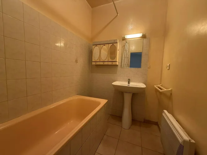 Charming 2-Bedroom House in Salies-De-Béarn photo 5