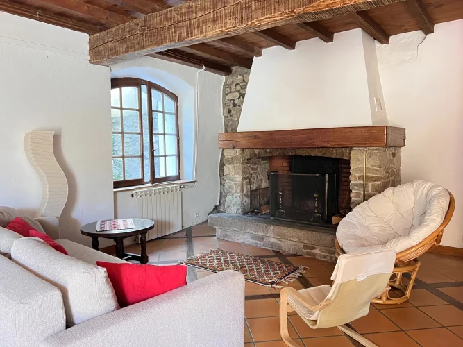 Charming Stone Village House with Garden and Garage Near Montolieu photo 3