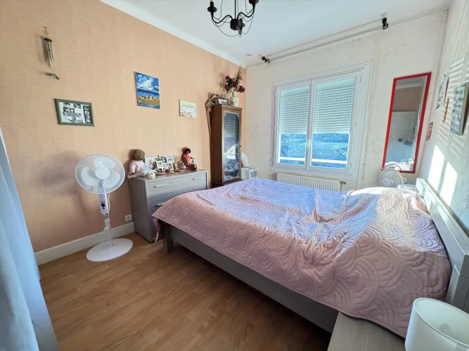 House Close to all Amenities with Independent Studio photo 5