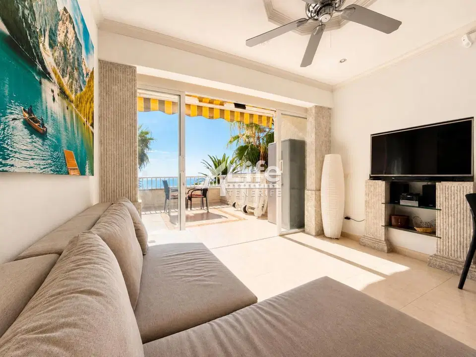 Apartment in Acantilado De Los Gigantes, Tenerife