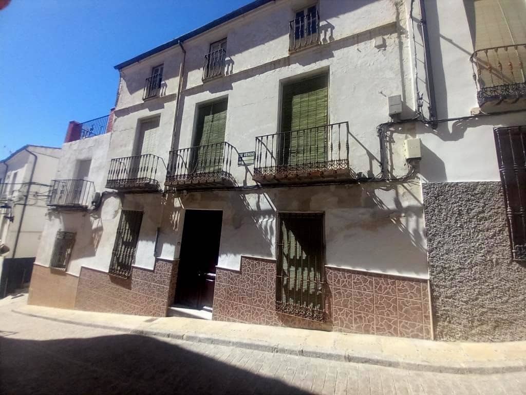 Townhouse for sale in Martos, Jaén photo 3