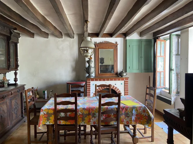 Toucy, Old House of 72 m² with a Garden and Adjoining Land, Buildable (not Serviced) with photo 3