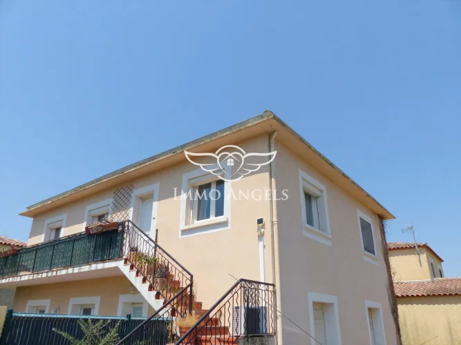4-Room Apartment of 101 m² on the Top Floor