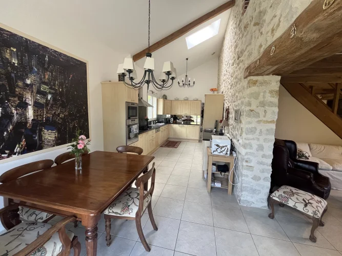 Stunning 2 Bed Dwelling with a Large Barn and Separate Cottage to Renovate photo 3