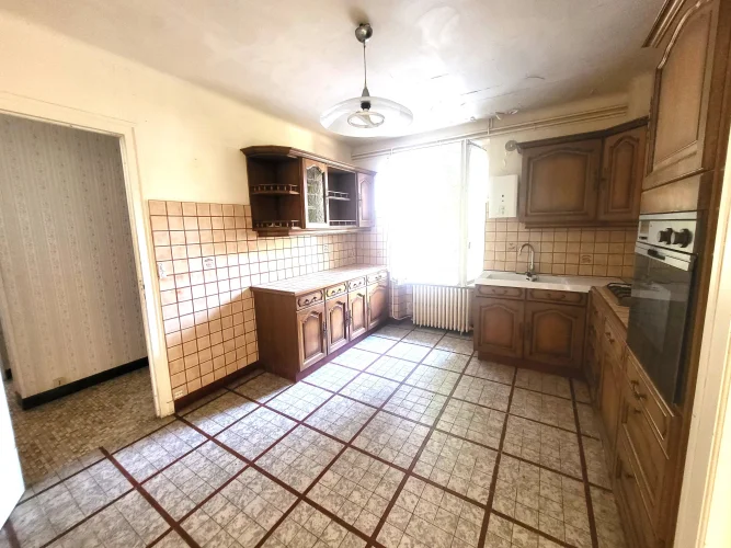 Charming Country Property with Guest Accommodation and Exceptional Potential photo 4