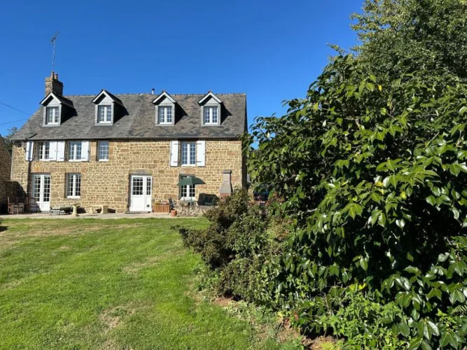 4-Bed Farmhouse, Lonlay-L'abbaye, Orne