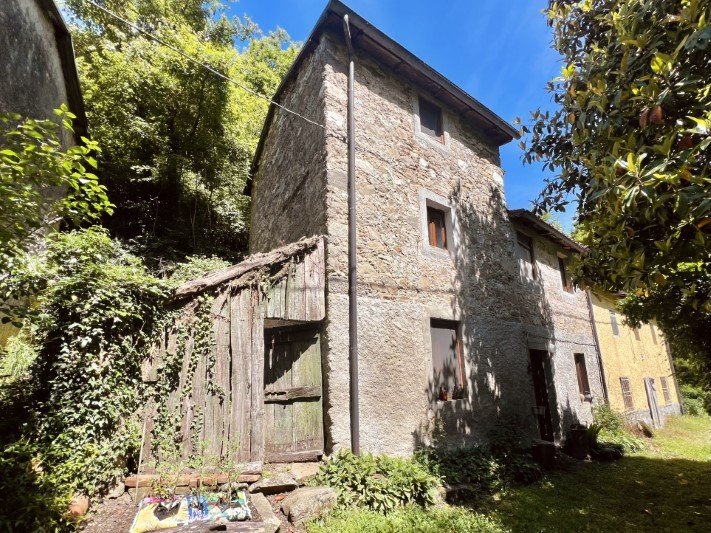Property in Camporgiano