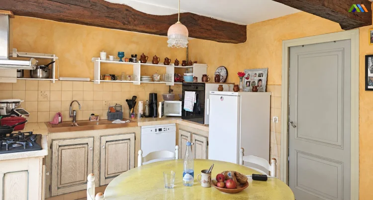 Stone House with Large Workshop Near Montesquiou photo 3
