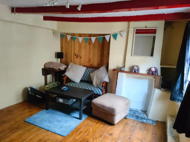 Charming 1-Bed Stone Townhouse in the Heart of Saint-Mathieu photo 4