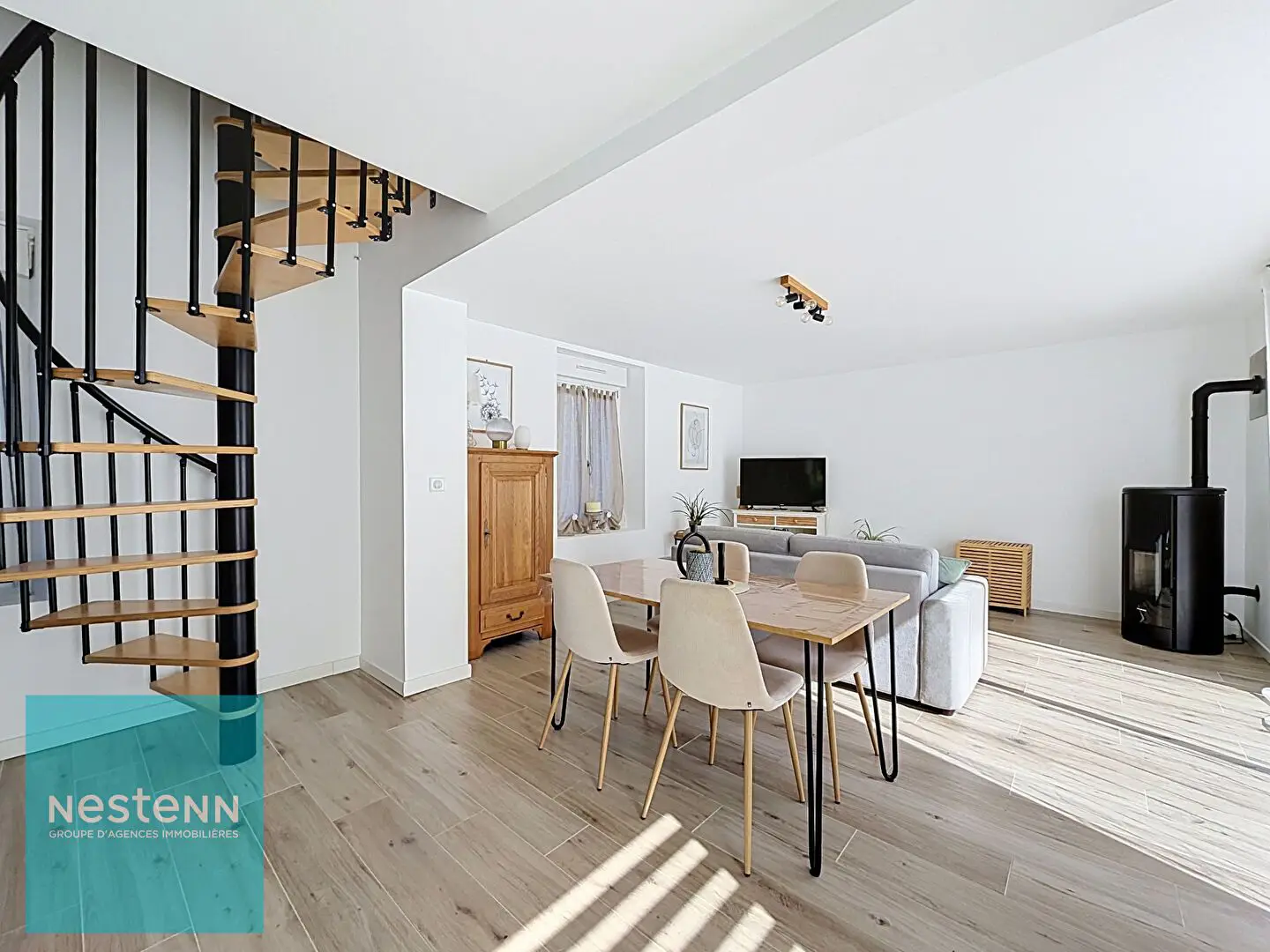 House for sale in Faverolles-sur-Cher — 2 bedrooms, 74 m² photo 2