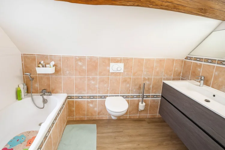 2 Bed Apartment for Sale in Chenôve photo 2