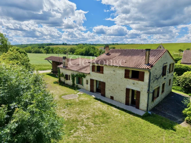 A 3 Bed Main Property Plus a 3 Bed Gite Set in just under 1Hectare of Grounds