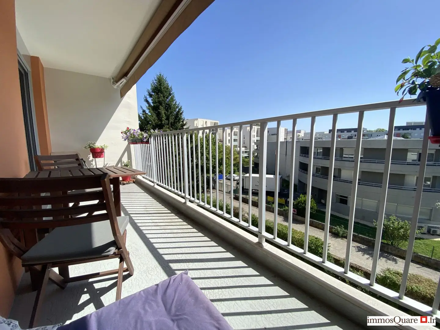 Apartment for sale in Villeurbanne — 2 bedrooms, 72 m²