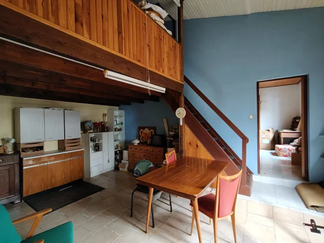 House to Renovate photo 3