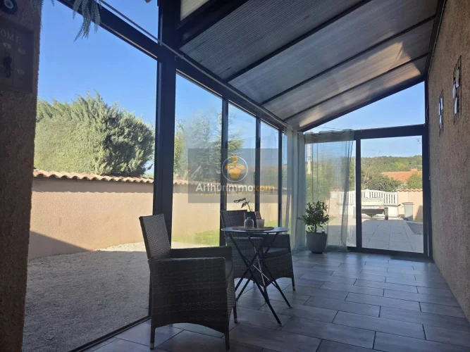 Charming 2-Bedroom House with Garden in Bollène photo 4