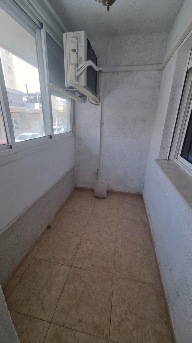 Apartment for sale in Centro, Torrevieja, Alicante photo 3
