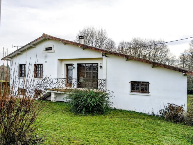 In a Village, Detached House on Basement from 1967, 2 Garage photo 5