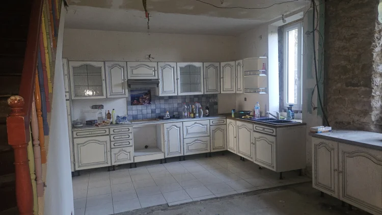 Town House to Renovate photo 2