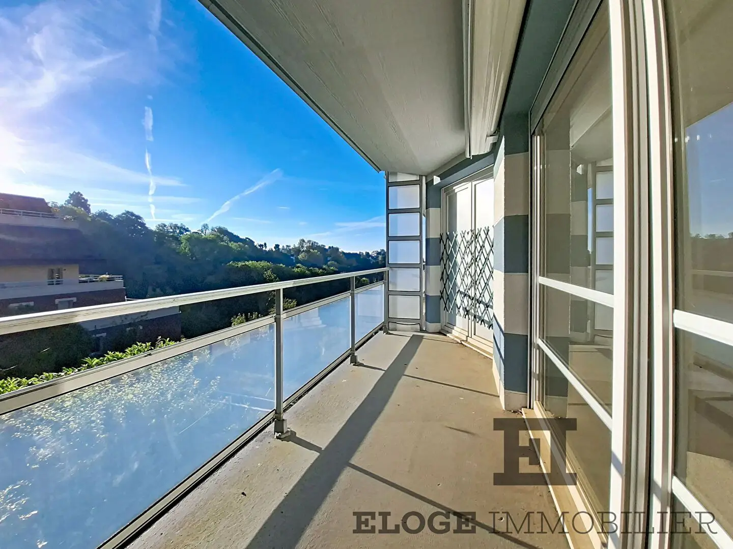 Apartment for sale in Mont-Saint-Aignan — 1 bedroom, 51 m²