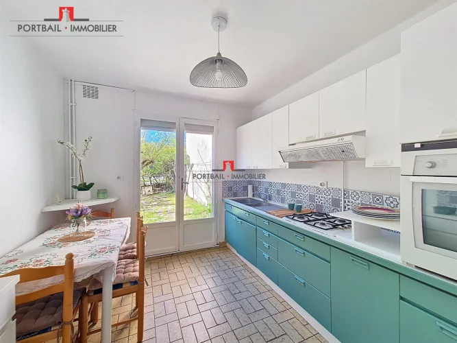 House for Sale in Carbon-Blanc photo 4