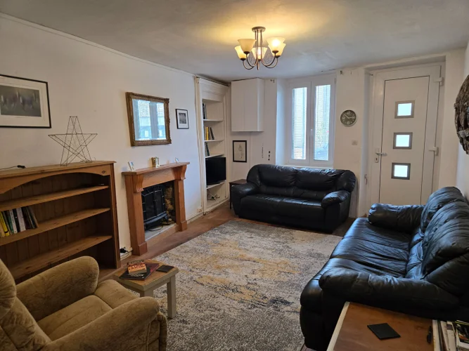 Haute Vienne: Charming Magnac Laval Town House with Garden and Summer House, all Within Easy Walking Distance of Ameniti… photo 3